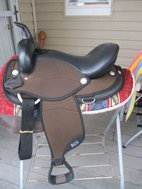 20500-6 Abetta 16ftft Brown Sublime Western Trail Saddle Qh Bars