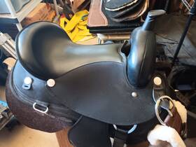 20537-7bk Abetta 17 Inch Gaited Comfort Western Trail Saddle Model # - Only 6 Rides