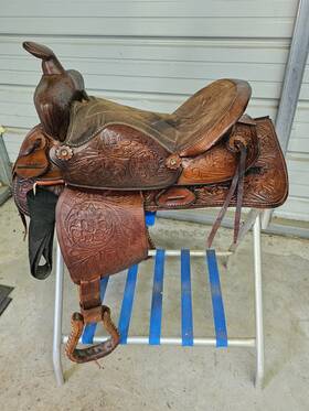 Sns16chattr Chattanooga A Good Used Brown Color 16 Inch Leather Trail Saddle With Tooling
