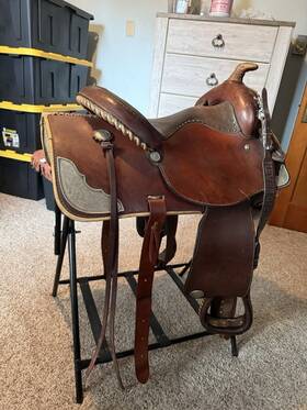 0586o2 Circle Y 15 Inch Western Saddle