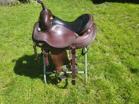 0704 Circle Y Park And Trail Saddle Fqhb Flex-lite 16 Inch Round Skirt