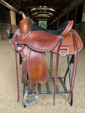 1665-1704-04 Circle Y 16 Inch Pioneer Flex2 Trail Saddle