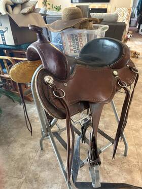 Circle Y 166726618-05 Brown Leather Trail Saddle 16in Traditional Model