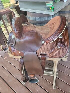 20461408109606 Circle Y Barrel Saddle 14 In 6 3/4 Gullet Basket Stamped Excellent Condition