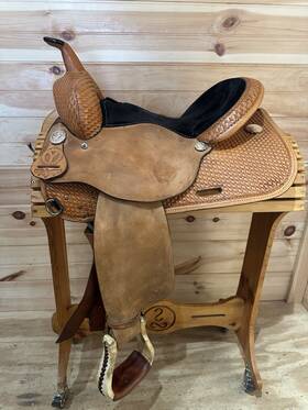2435 Circle Y 14 Inch Lightweight Barrel Racing Saddle Model