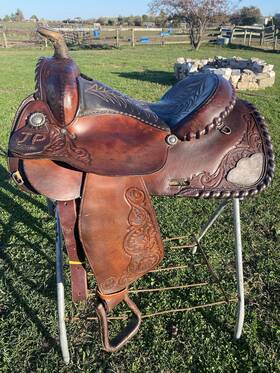 3038038103 Circle Y Used /vintage 15 Inch Silver Laced /tooled Western Reining Saddle Us Made