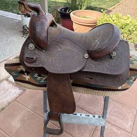 3926-1 Circle Y Used 15.5 Inch Tooled Western Pleasure Saddle Vintage Yoakum Texas