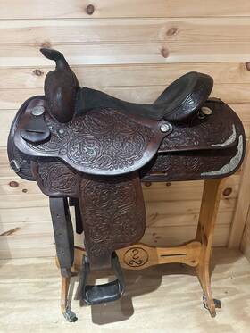 3960 Circle Y 16 Inch Western Show Saddle Model