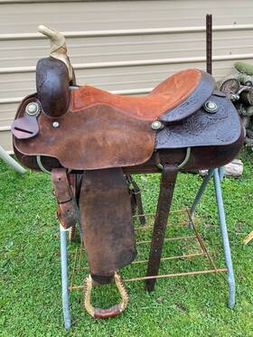 6682-83 Circle Y Used/vintage 16 Inch Western Flat Seat Cutting Saddle