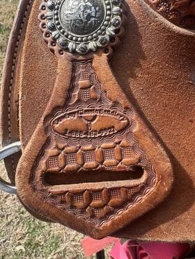 1888-139-972 Cowboy Classic Saddlery Tuley Champion Team Roper Saddle 14in Leather Brown/gre