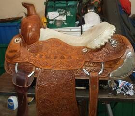 08510 Cowins Saddlery Courts Tshsra 1987 Rodeo Queen Show Saddle 15in Heavily Tooled