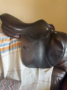 Cwd Se03 2016 17.5 3f 705 305 210 Rt Dark Brown Jump Saddle