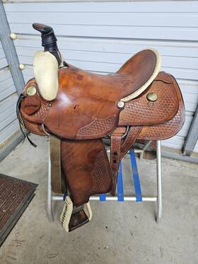 Snsdk16htslk Dakota Saddlery A Used 16 Inch Brown Color Hard Tail Slick Seat Roping Saddle