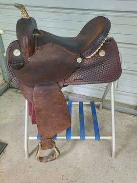 Snsdak16bar Dakota Used 16 Inch Barrel Saddle With Roughout Leather And Some Tooling