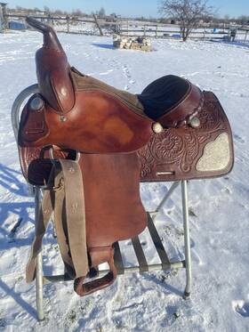26538-6 Easy Rider Used 15 Inch Western Pleasure/show Saddle With Silver Semi Bars Us Made
