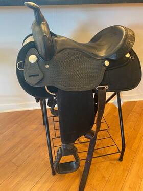 7207 Fabtron 16 Inch Model Black Trail Saddle Great Condition