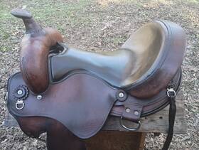 752s Fabtron 15 Inch Cross Trail Saddle