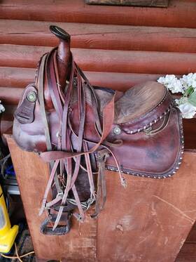 6300 Fargo Silver Horse Saddle