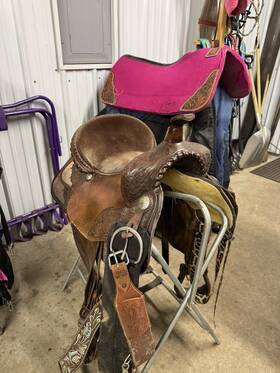 Guffey N-38838 15 In Western Show Saddle