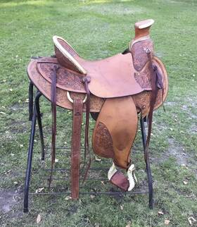 08-544 Hereford 16 Inch Wade Tree Ranch Saddle