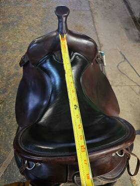6863-1601-05 High Horse Used 16 Inch Little River Western Saddle