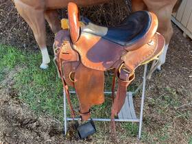042517-07 Imus 31047 4 Beat Trail/endurance Saddle 16.5 Inch