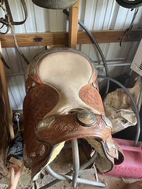 126l Kathy S 17 Inch Western Pleasure Saddle