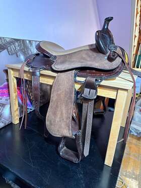 94576 King Series 16 Inch Brown Leather Western Trail / Pleasure Saddle
