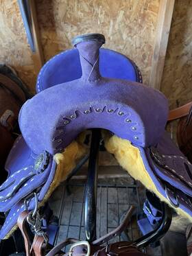 E043083 King Series Stratford Barrel Saddle