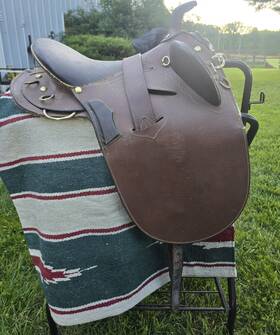 Martin Saddlery 208841-15.5 Australian Outback Saddle