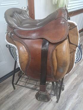 S1057 Ortho-flex 18.5 Inch Pre-owned Endurance/trail Saddle