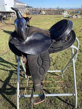 Ozark Leather 1350 Used 15 Inch Western Saddle Black Nylon And Us Made Co