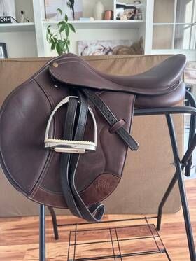 Gen-x3 Pessoa Saddle 17.5 Inch Dark Brown Interchangeable Gullet