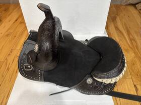 45862 Schneiders Parent Wyatt Ii Tooled All Around Saddle Handcrafted Leather Size 17