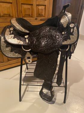 Silver Mesa 16 15.5 Western Show Saddle With Headstall And Breastcollar
