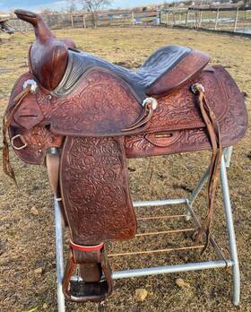 3640 Simco Used 15 Inch Western Bear Trap Trail/pleasure Saddle With Semi Bars Us Made