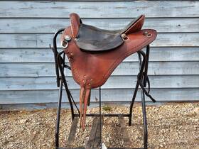 Jm11346 Specialized Eurolight Endurance Saddle 17 Inch - Brown With Black Padded Leather Seat