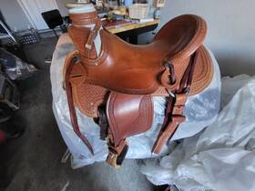 4589 Srs Saddlery 15.5 Inch Wade/post Horn Saddle