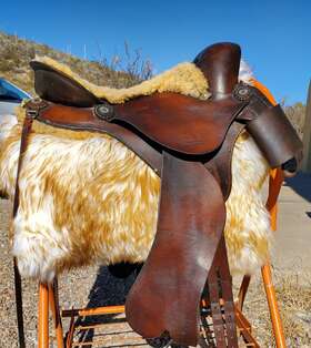 760-6334 Synergist 15 Inch Used Endurance Saddle