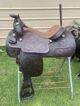 284-42016 Tex Tan Used/vintage 15 Inch Textan Western Saddle Tooled Leather With Steerhead Conchs Us Made