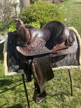 884-68435 Tex Tan Stunning Vintage Hereford Western Saddle Made In Texas Buck Stitching
