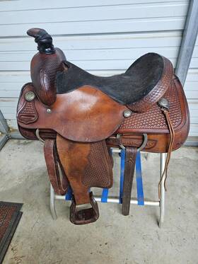 Snshf16rop13012p Tex Tan A Good Used Older 16 Inch Brown Color Hereford Roping Saddle