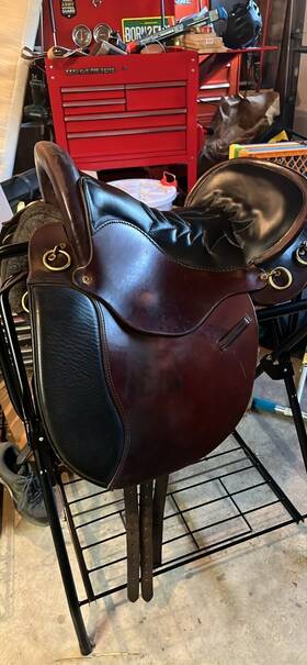 041495197w Tucker Equitation Endurance Trail Saddle 15.5 Seat On Wide Tree Made In 2004