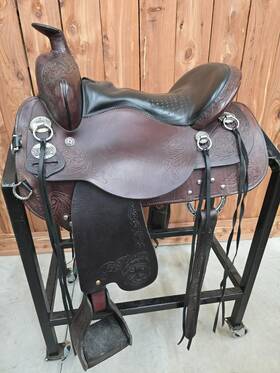 263-521-5234-22 Tucker 15.5 Inch Used 263 Horizon North Star Trail Saddle