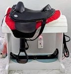 Bob Marshall Genuine Sports Saddle 15-INCH Treeless Endurance. Fixed Price $1300.00.