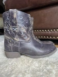 Sterling River Western Boots Woman Size 10 Black W/light Blue Embroidered. Fixed Price $50.00.