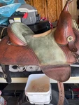 Bob Marshall Sports Saddle Treeless 15 In Barrel Circle Y. Fixed Price $450.00.