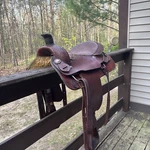 Circle 18 Western Roping/ Trail Deluxe Saddle. Fixed Price $450.00.
