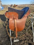 Used 17.5" Renegade Buena Vista Gaited Horse Plantation Saddle. Fixed Price $185.00.