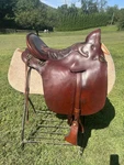 Tucker Plantation Saddle 16.5" - Used, Great Condition. Fixed Price $890.00.